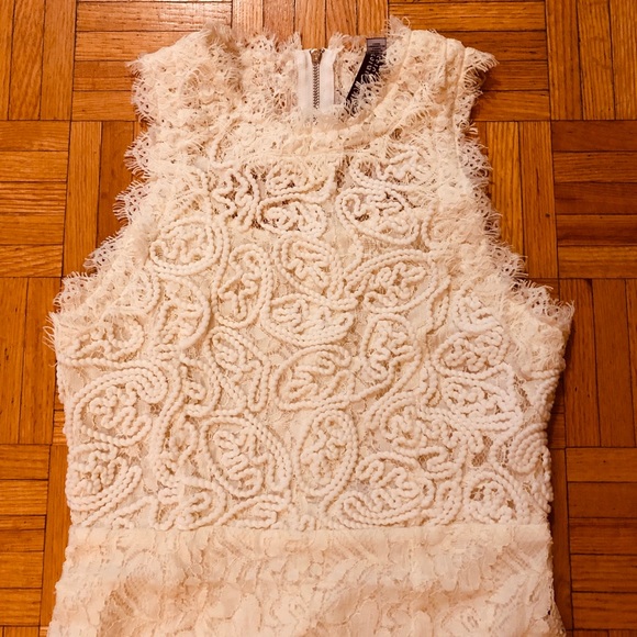 MOVING OUT SALE❗️Mini dress design lab - Picture 8 of 8